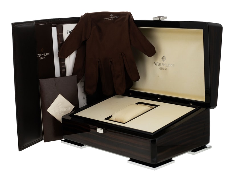 Patek Philippe Complications 5205G-001 Image 5